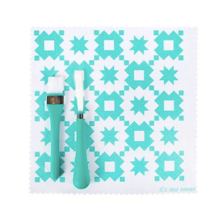 It's Sew Emma - Oh Sew Clean Brush and Cloth Set